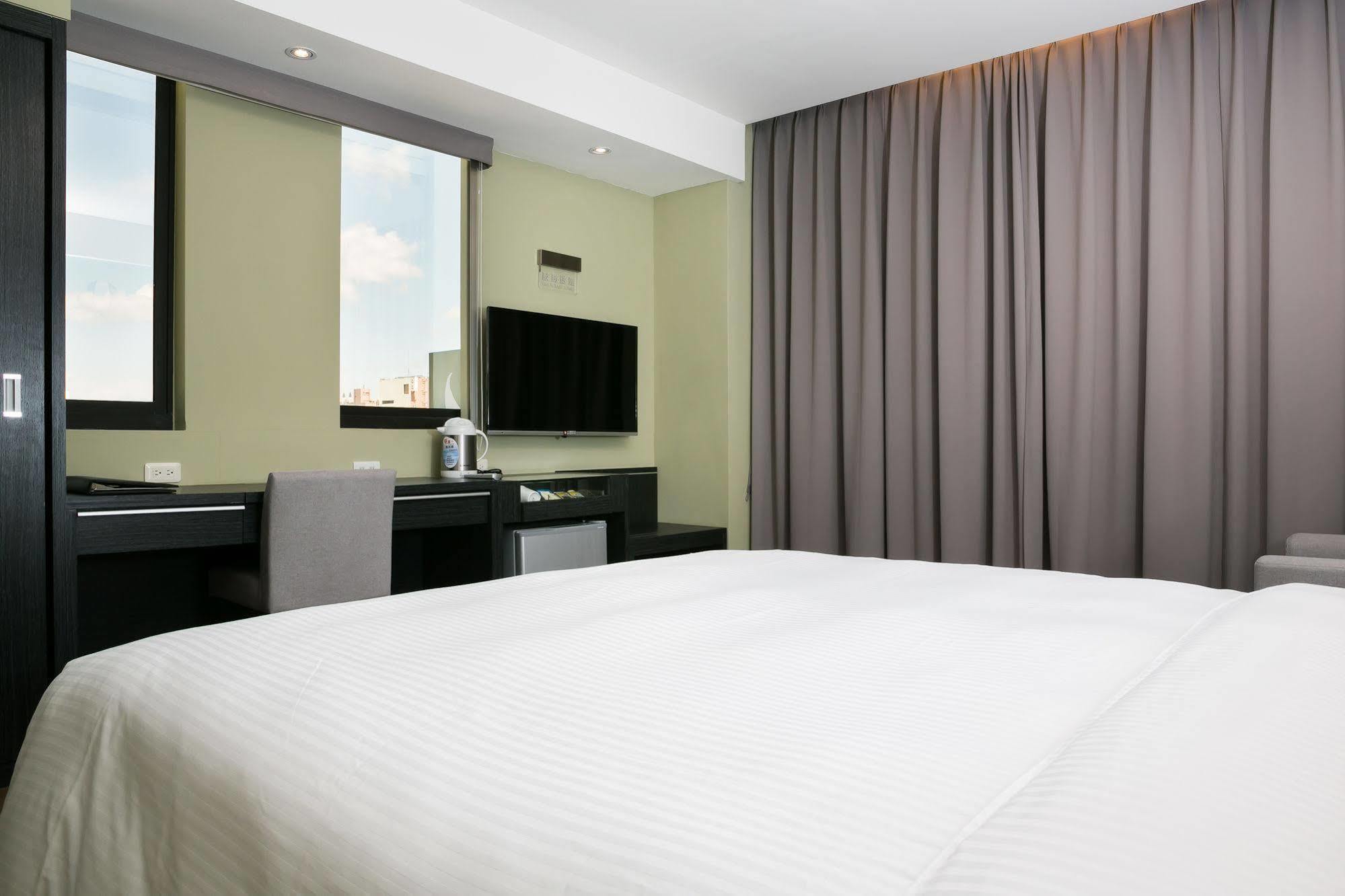 Wish Inn Hotel Kaohsiung Extérieur photo