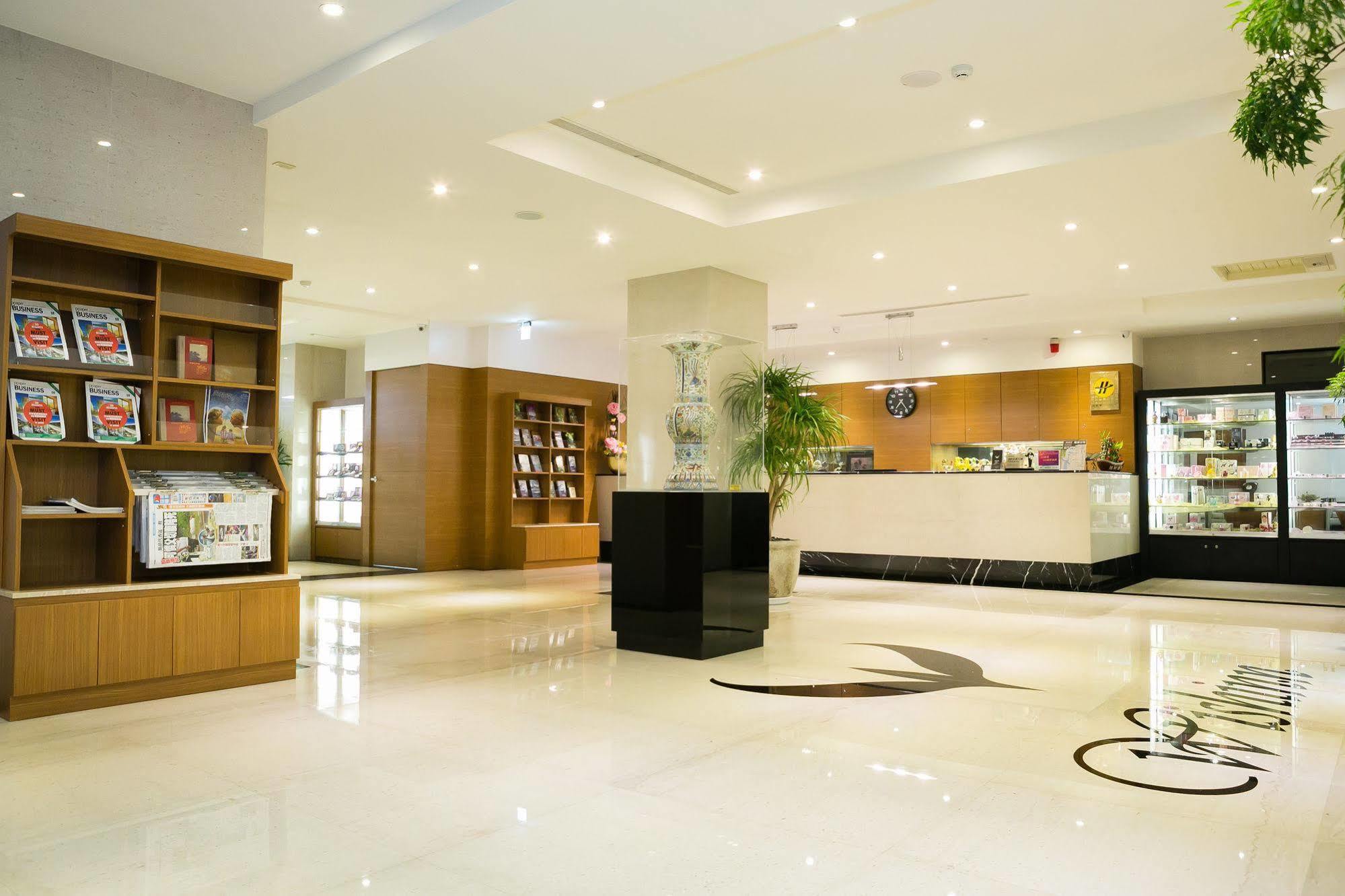 Wish Inn Hotel Kaohsiung Extérieur photo
