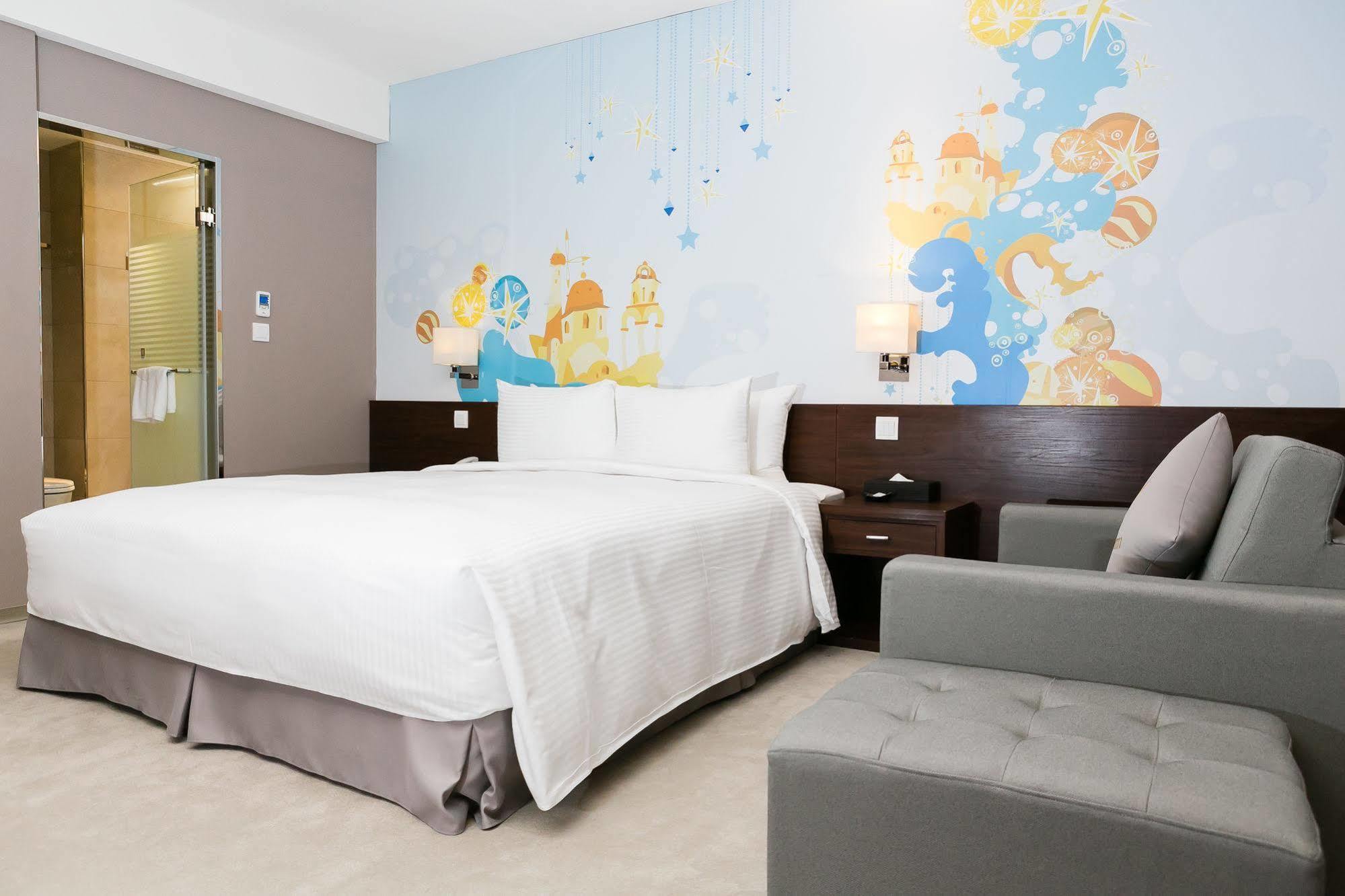 Wish Inn Hotel Kaohsiung Extérieur photo